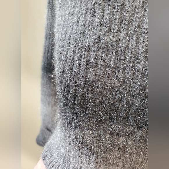 NO BOUNDARIES super soft cozy grey/silver sweater.  Size large - Picture 3 of 7